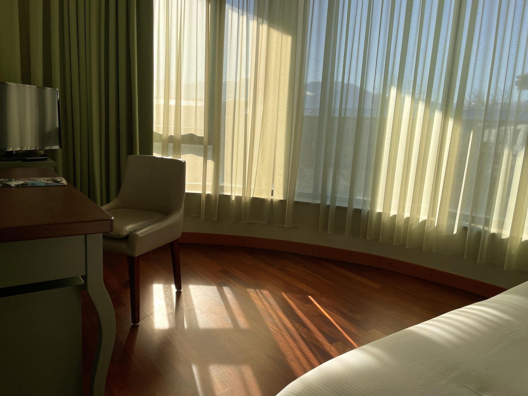 Hotel Santacroce Meeting Сулмона Екстериор снимка